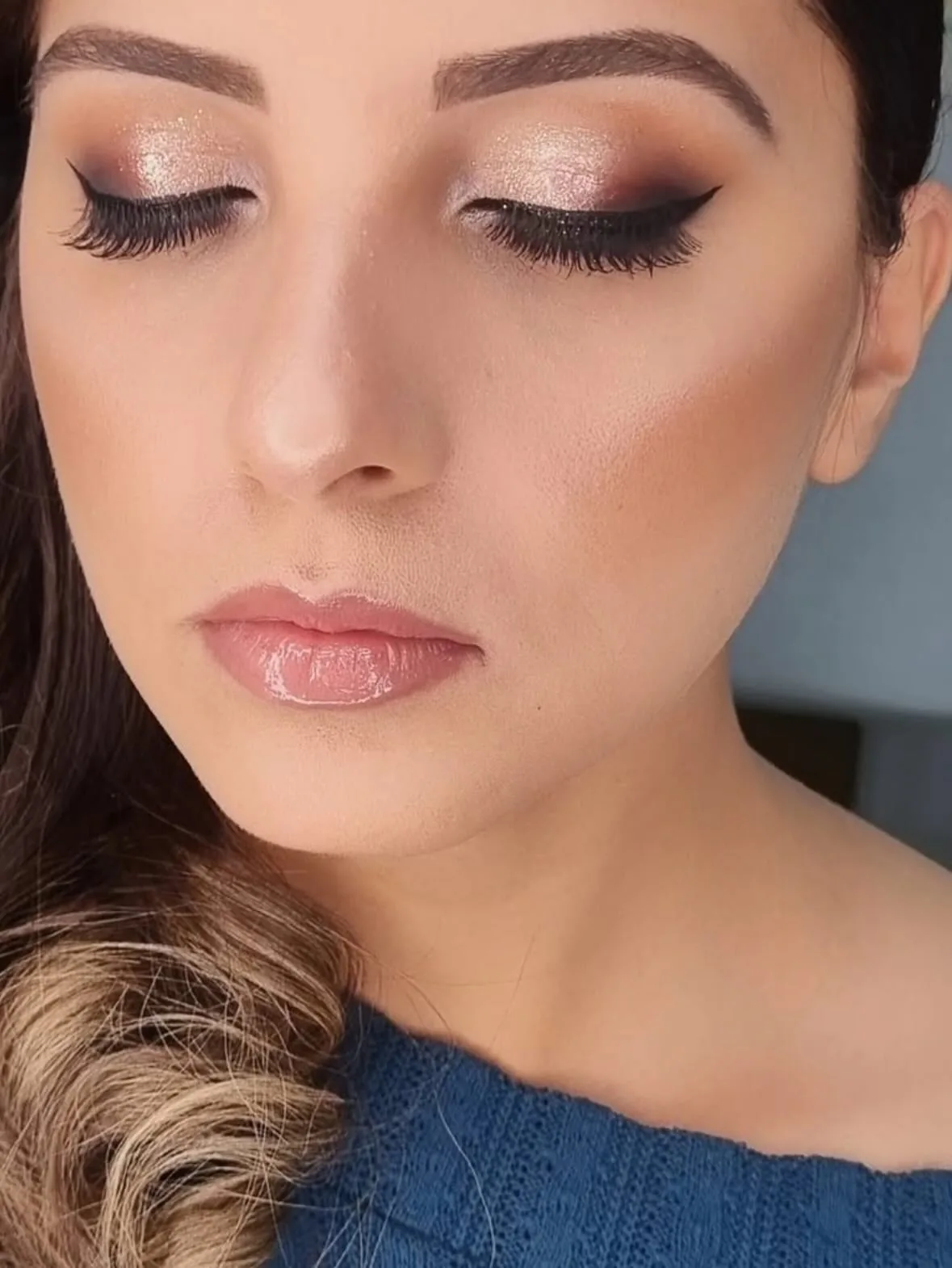 Maquiagem elegante com acabamento natural em cliente de BH
